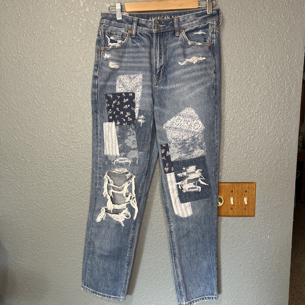 American Eagle Jeans Womens Size 4 Short Mom Straight Cute Faux Patches Normcor